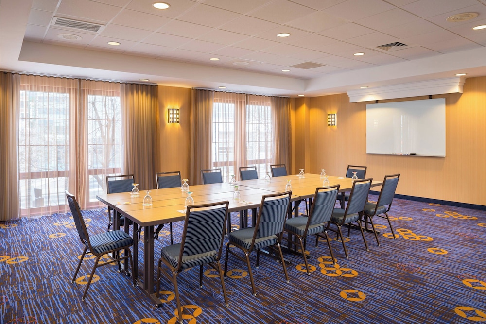 Courtyard by Marriott Providence Downtown - photo 24
