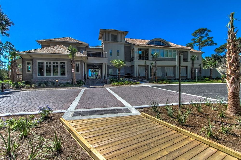 2311 Racquet Club Villas — 4-Star Luxury Hotel in Hilton Head Island, United States