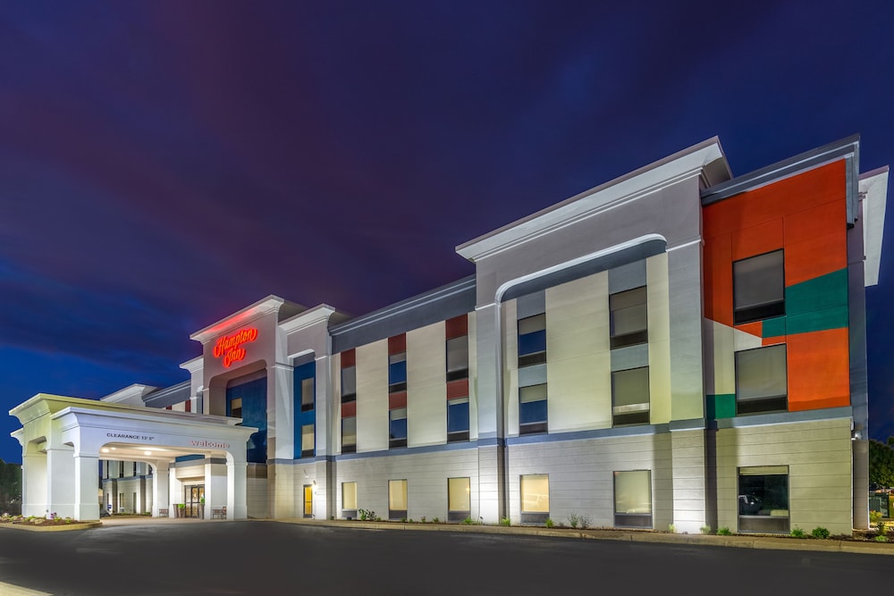 Hampton Inn Belle Vernon - photo 35