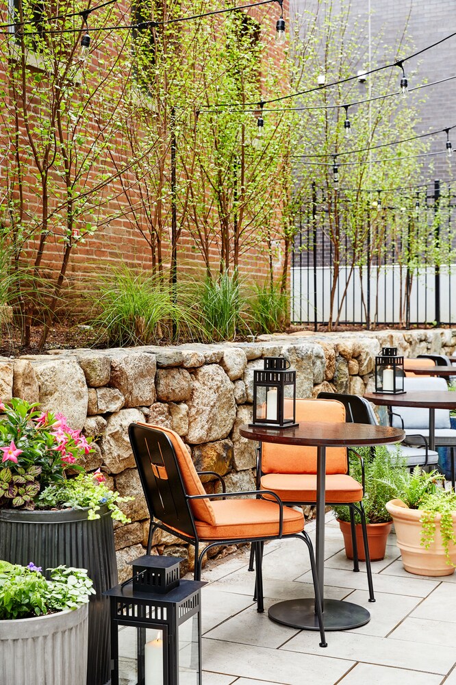 The Blake Hotel - photo 18