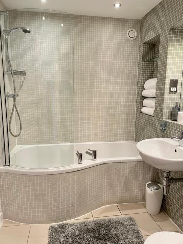 Edinburgh Penthouse 101 — 4-Star Luxury Hotel in Edinburgh, United Kingdom