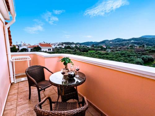 Kalimera Apartments — 4-Star Luxury Hotel in Kokkari, Greece