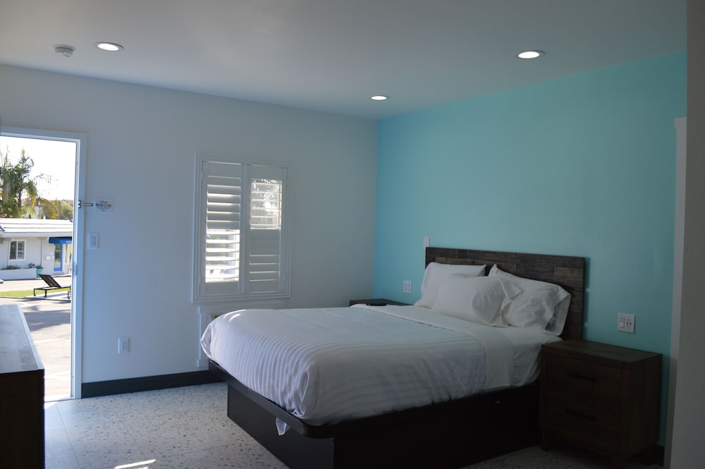 Calafia Inn - photo 22