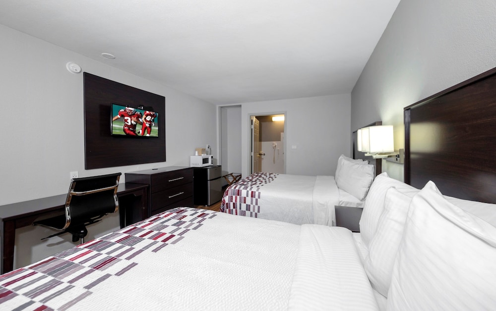 Red Roof Inn Arlington Entertainment District - photo 18