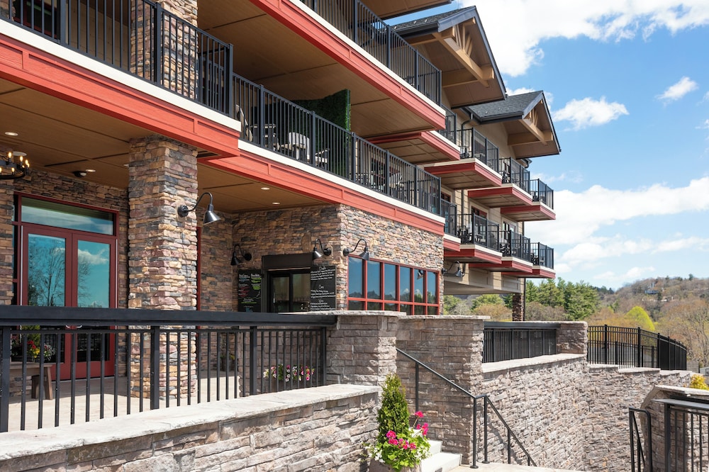 The Embers Hotel in Blowing Rock, United States