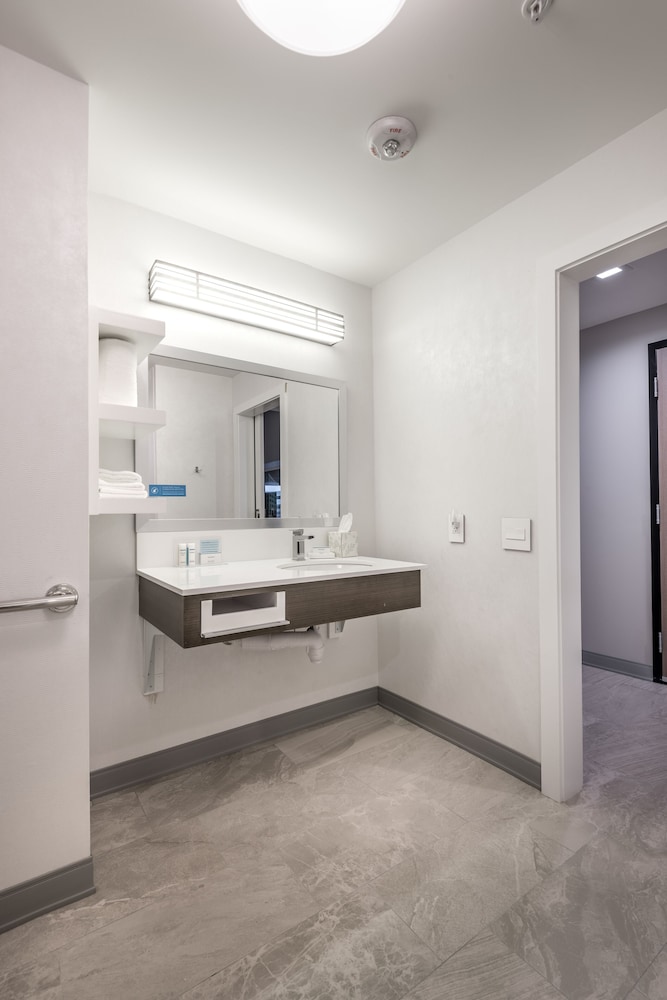 Hampton Inn & Suites Dallas The Colony TX - photo 40