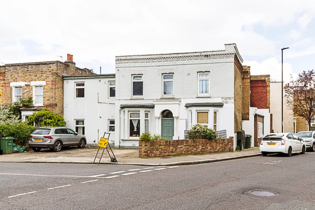 A Tranquil One bedroom Flat Near Brockwell Park — 4-Star Luxury Hotel in London, United Kingdom