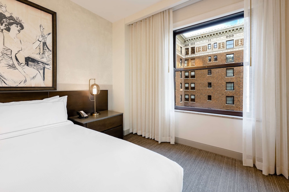 Hotel Fort Des Moines Curio Collection by Hilton - photo 31