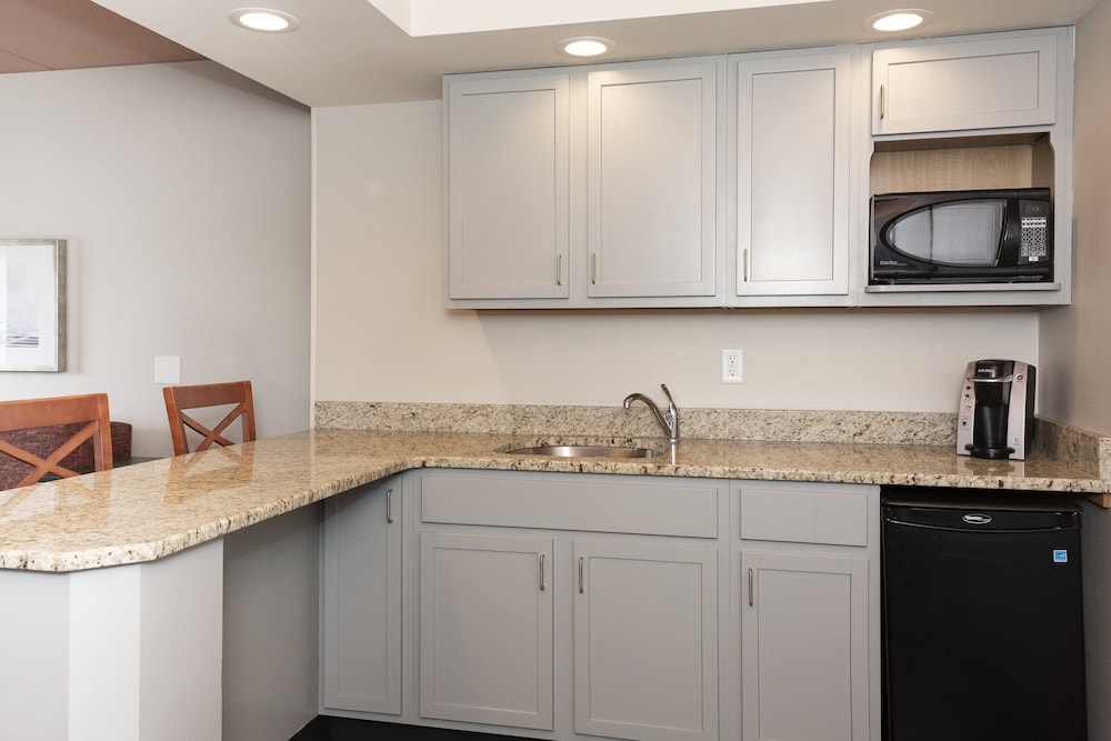 Holiday Inn Marquette by IHG - photo 19