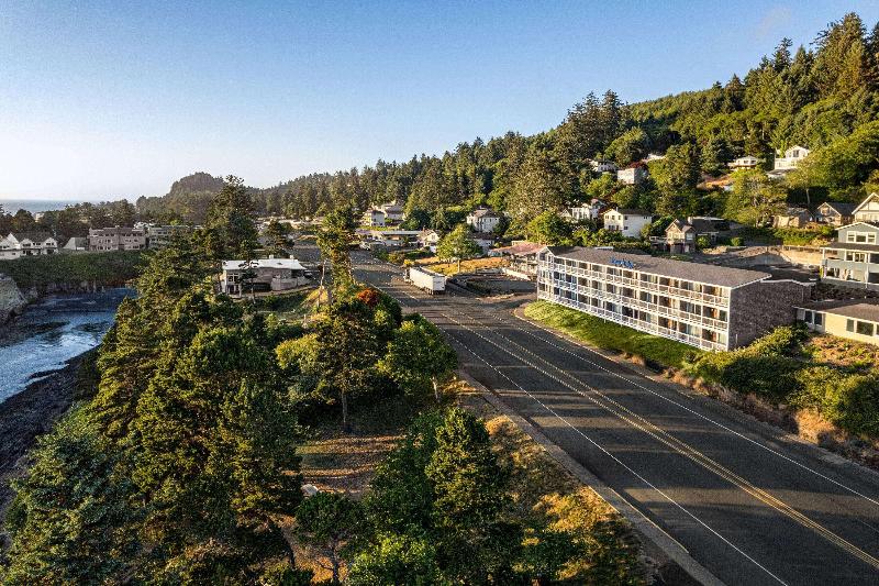 Travelodge by Wyndham Depoe Bay in Depoe Bay, United States