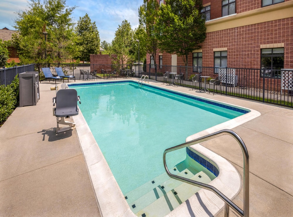 Hampton Inn & Suites Richmond Glenside - photo 20