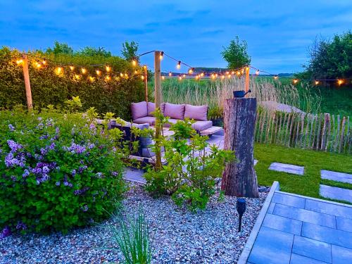 Premium Strand Chalet an der Nordsee Noordzee Zeeland — 4-Star Luxury Hotel in Breskens, Netherlands