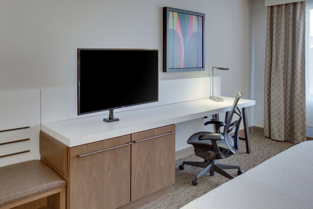 Hilton Garden Inn Oklahoma City Airport - photo 17