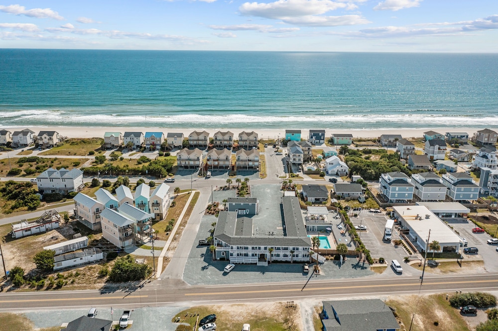 Loggerhead Inn and Suites - photo 128