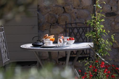 Ancienne Cure — hotel in Buis-Les-Baronnies