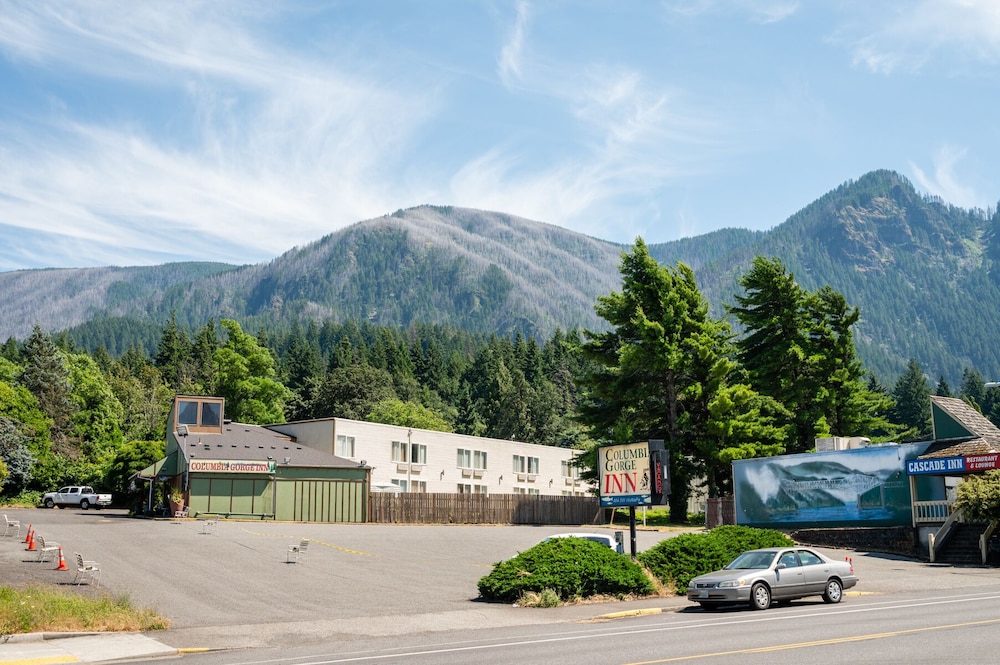 Columbia Gorge Inn - carbon neutral hotel in Cascade Locks