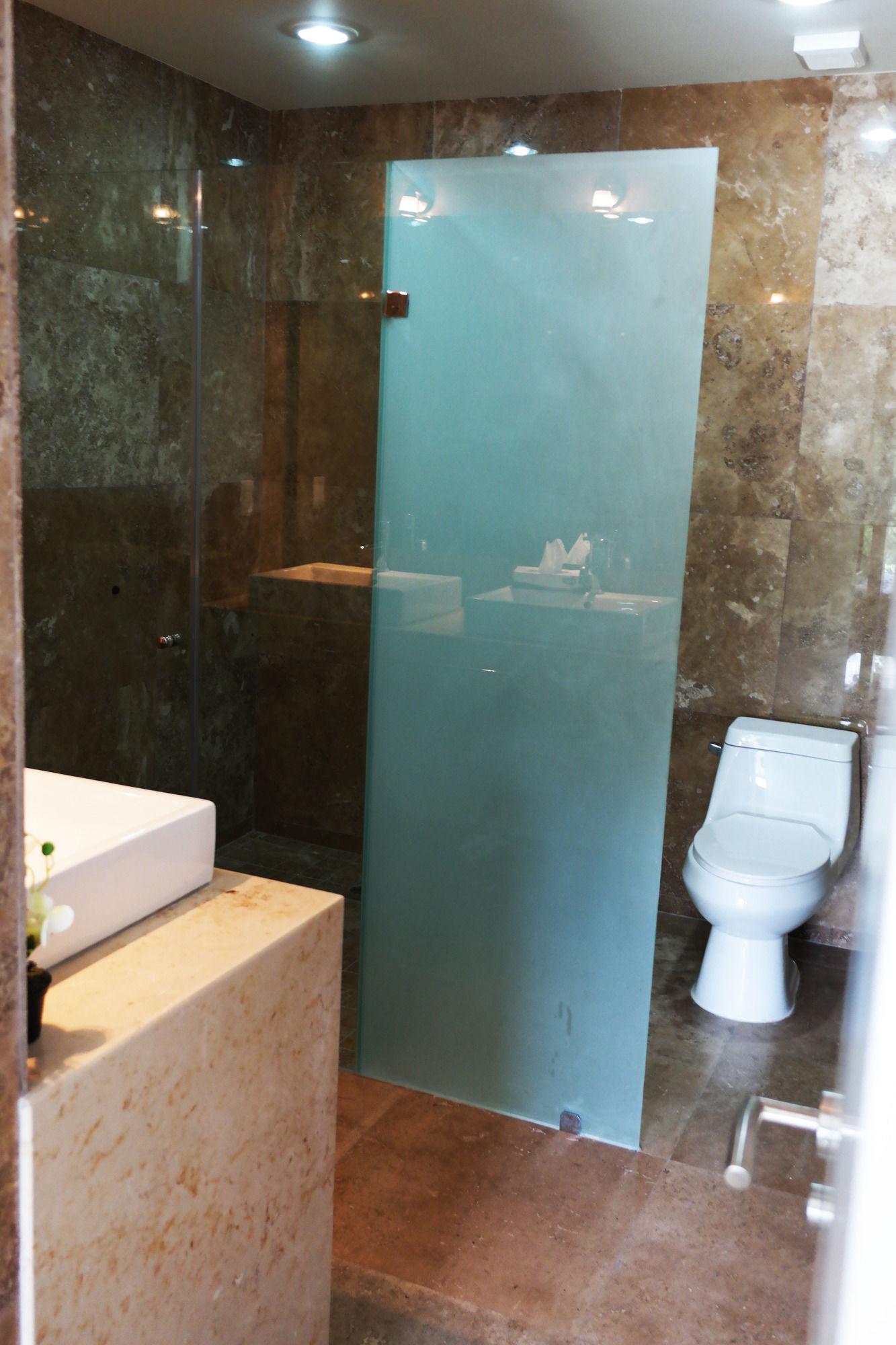 Quetzal Condominiums