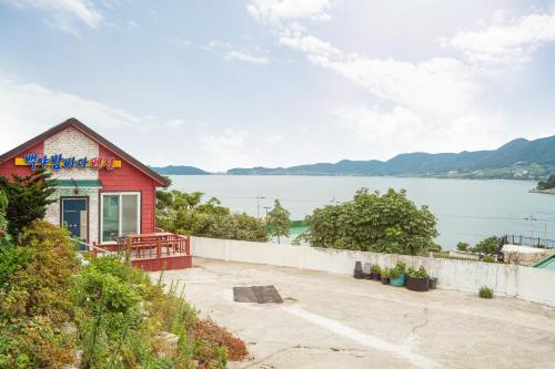 Night Calm Pension Yeosu — 4-Star Luxury Hotel in Yeosu, South Korea