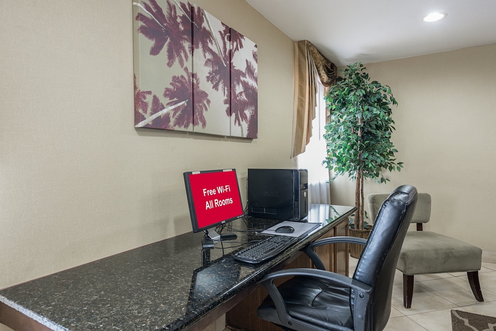 Red Roof Inn & Suites Little Rock - photo 53
