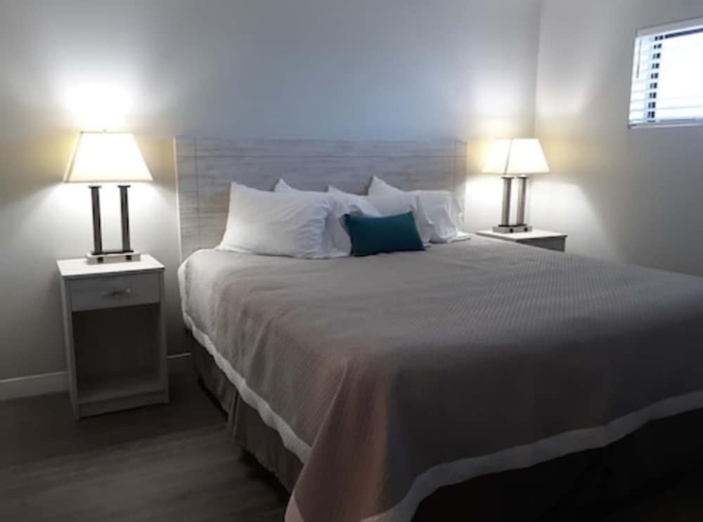Surf Suites - photo 6