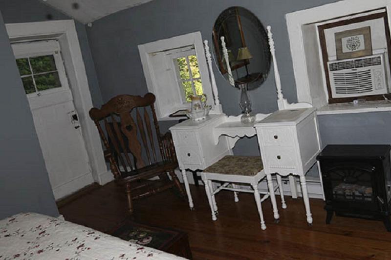 Town's Inn - photo 36
