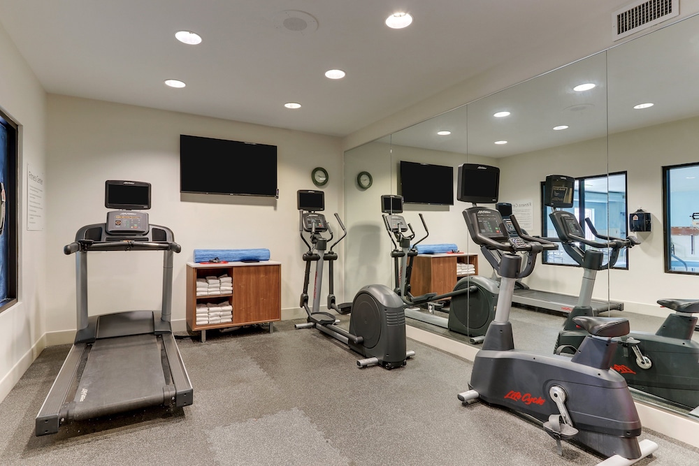 Holiday Inn Express Hotel & Suites Dayton Centerville by IHG - photo 18