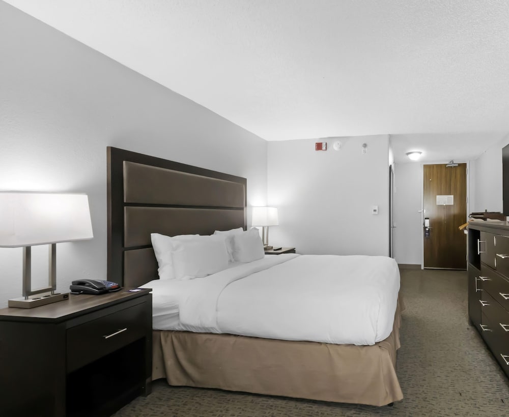 DoubleTree by Hilton Palm Beach Gardens - photo 9