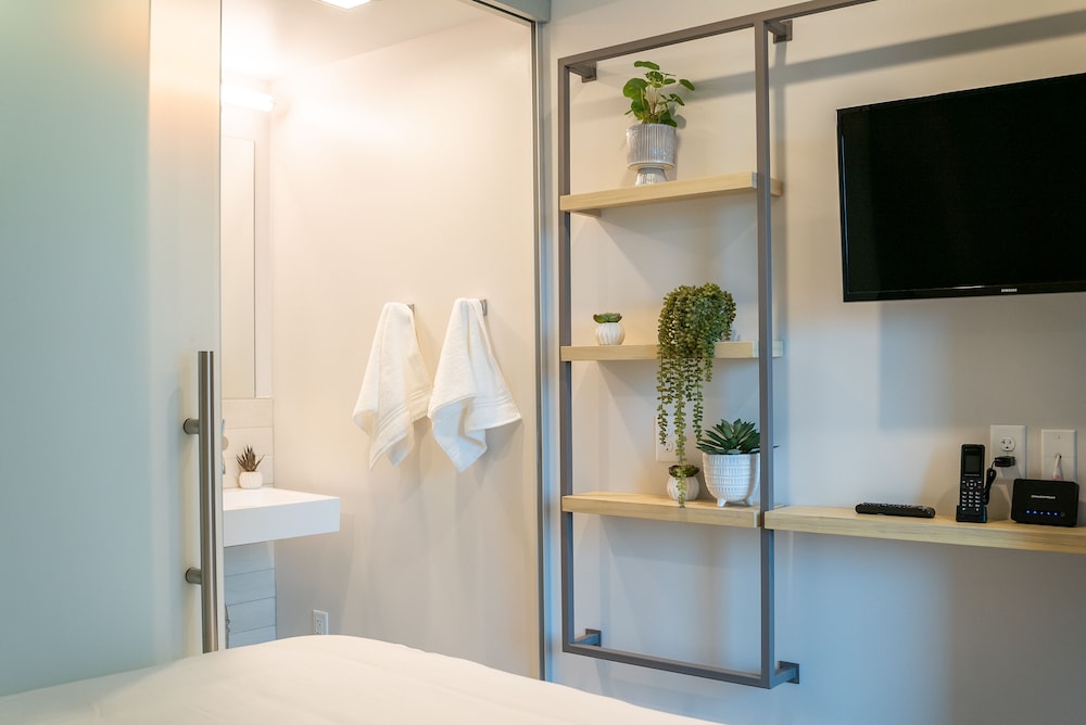 SOVA Micro Room & Social Hotel - photo 34