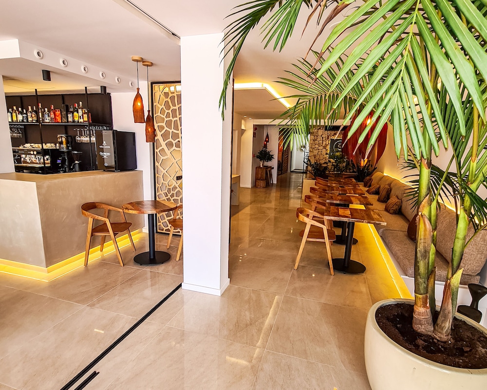 S Estancia Suites — Mercadal — photo 3