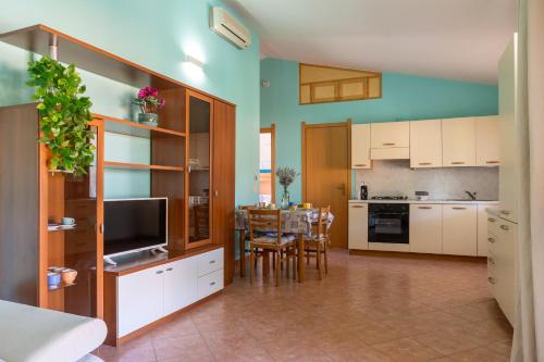 Casa Shanti 5 Minuti dalla Spiaggia con Piscina Condominiale — 4-Star Luxury Hotel in Santa Caterina Dello Ionio, Italy