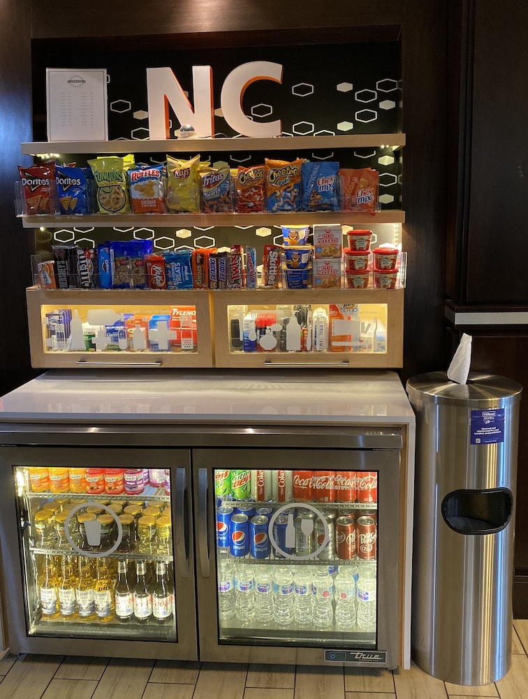 Hampton Inn Raleigh Clayton I 40 - photo 33