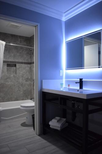 Willow Tree Inn & Suites - photo 11