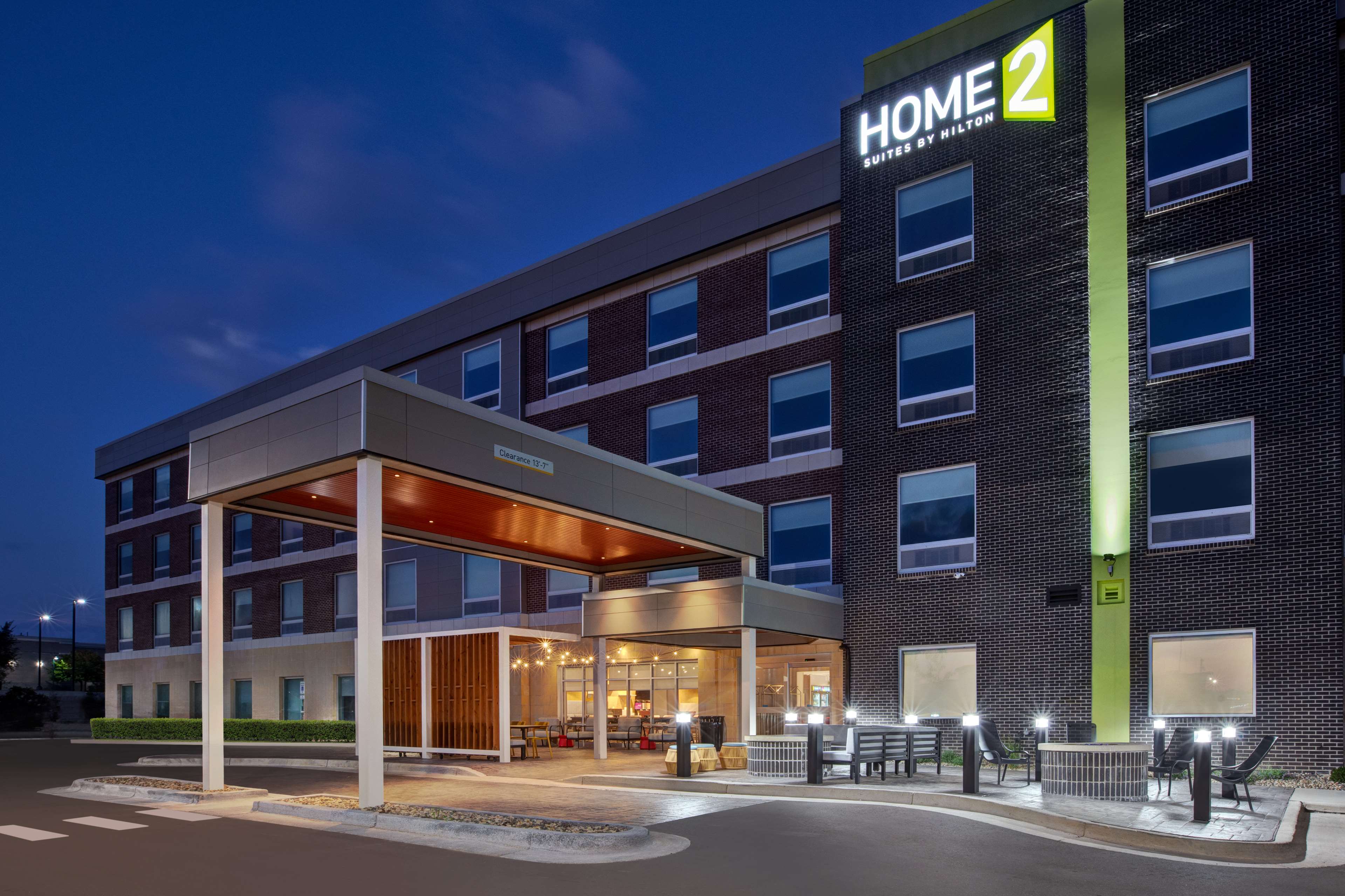 Home2 Suites by Hilton Grand Rapids Northeast - photo 5