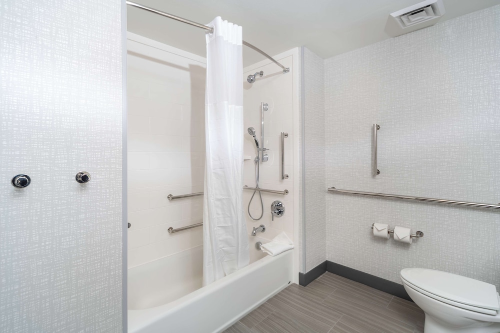 Hampton Inn & Suites Conway - photo 13