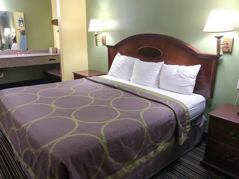 American INN of Orangeburg - photo 17