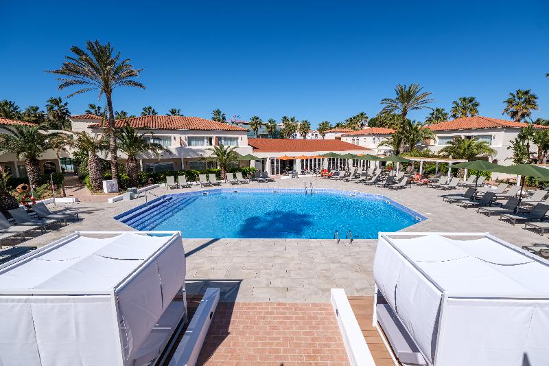 Oassium Hotel at Estival Park - carbon neutral hotel in La Pineda