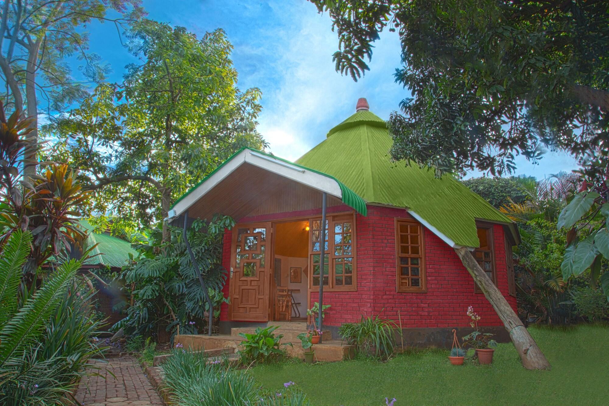 Safariland Cottages - carbon neutral hotel in Arusha