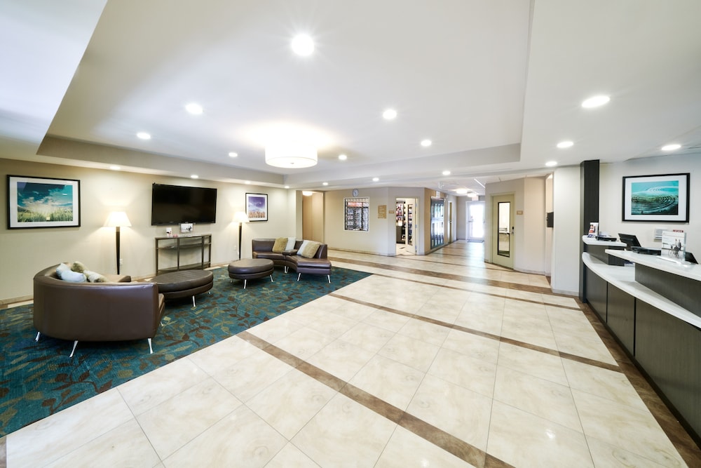 Candlewood Suites Midland SW an IHG Hotel - photo 2