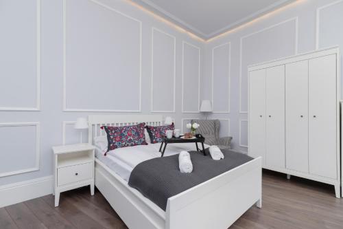 Perła Starego Miasta Kamienica Czapskich by Noclegi Renters — 4-Star Luxury Hotel in Krakow, Poland