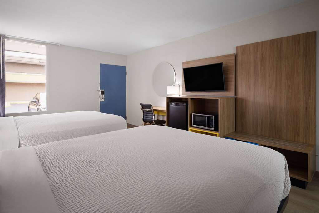 Days Inn by Wyndham Montgomery I 85 - photo 24