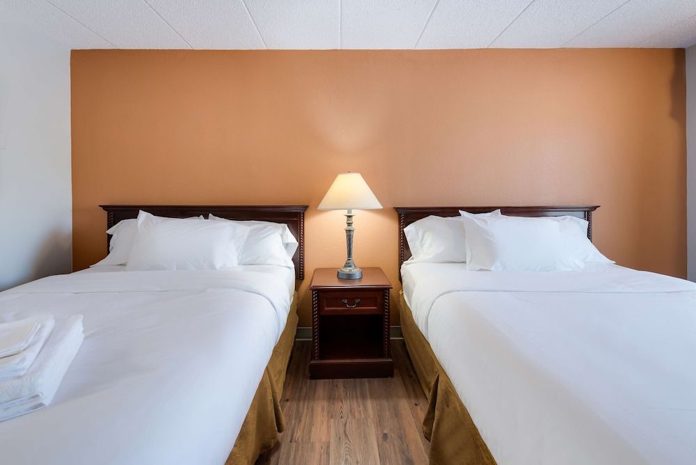 Americas Best Value Inn Columbus - photo 15