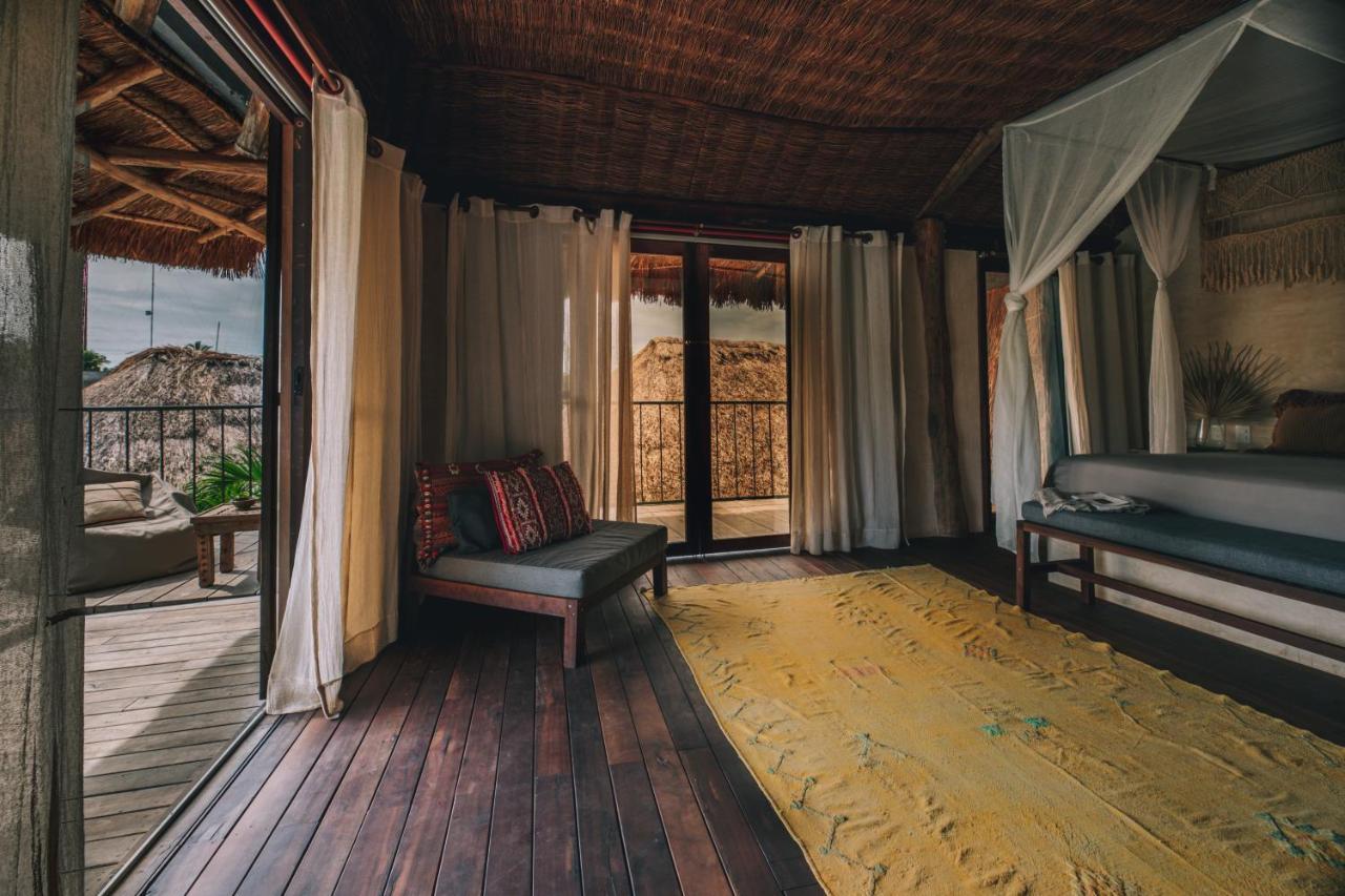 Radhoo Tulum