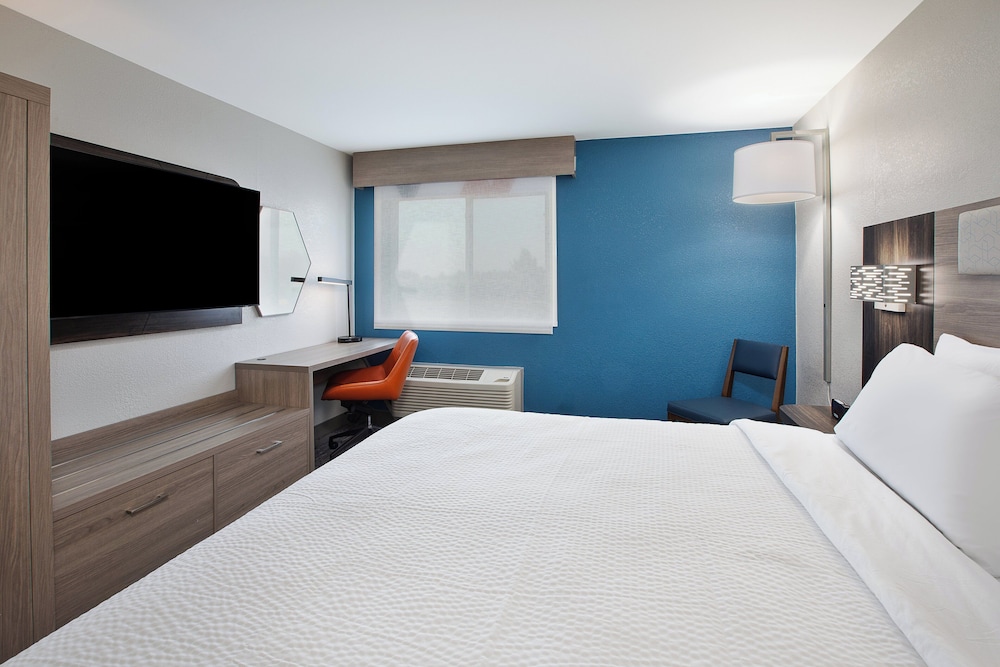 Holiday Inn Express Tuscola by IHG - photo 12