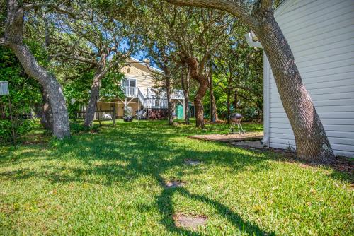Papas Place by Oak Island Accommodations - photo 28