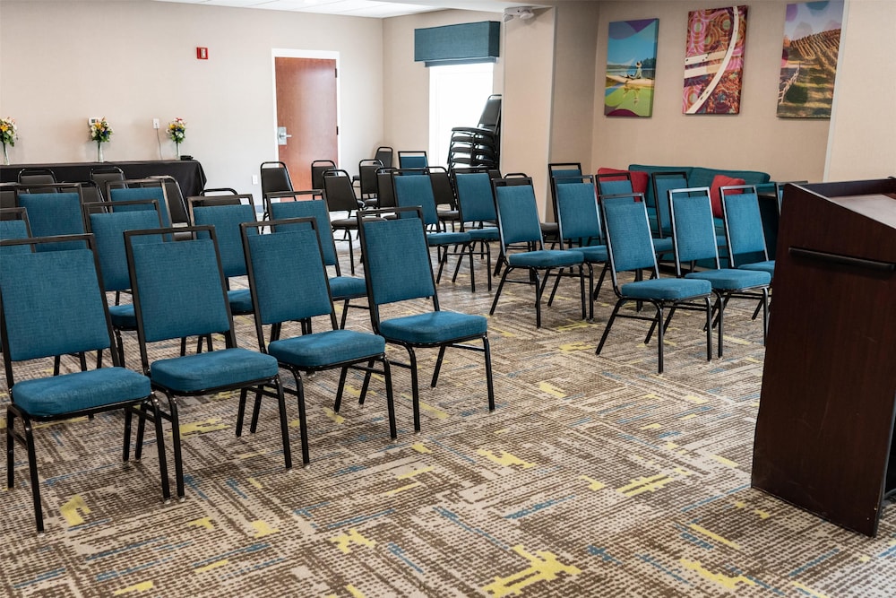 Hampton Inn & Suites Leesburg - photo 37