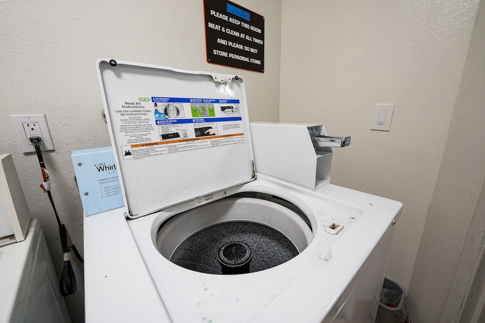 Hermiston Inn & Suites - photo 31