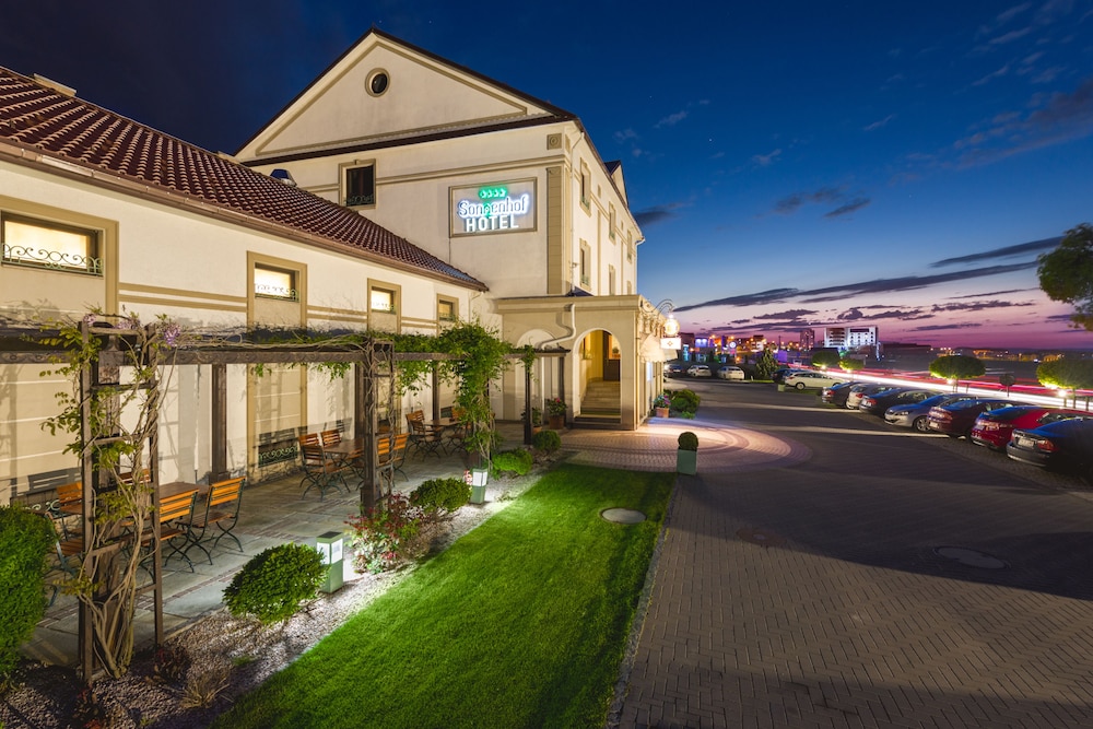Hotel Sonnenhof - carbon neutral hotel in Suceava