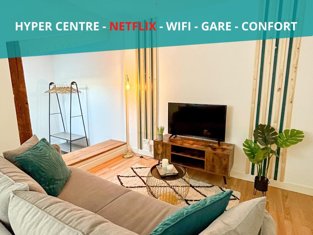 Duplex Au Pied de la Gare Netflix Hyper Centre in Amiens, France