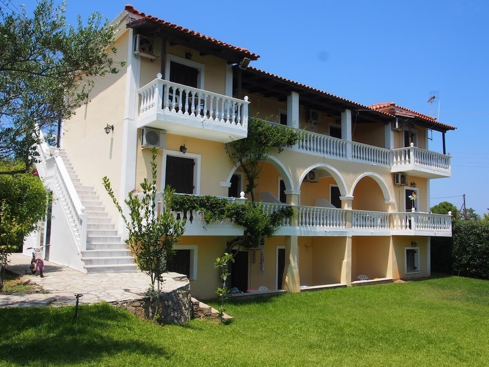 Studios Petra - last minute hotel in Zakynthos