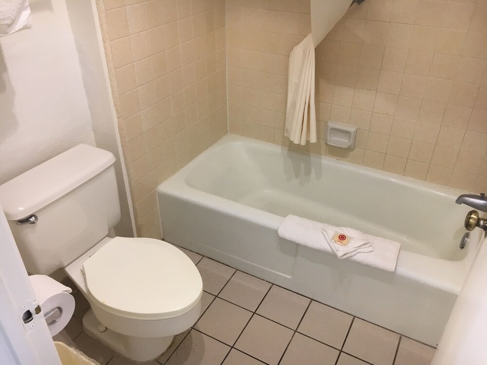 Motel6 Artesia CA - photo 32